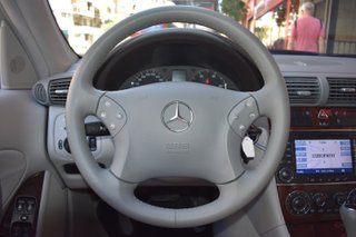 Mercedes-Benz Clase C 2005