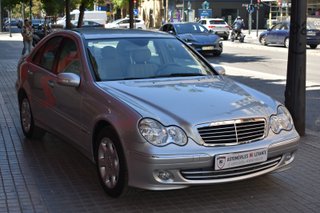 Mercedes-Benz Clase C 2005