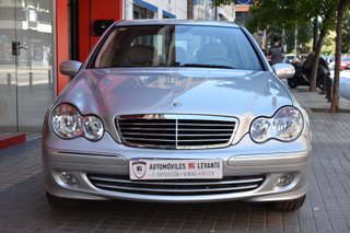 Mercedes-Benz Clase C 2005