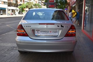 Mercedes-Benz Clase C 2005