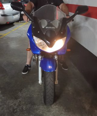 Suzuki Bandit 600F Carburación Azul