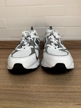 Zapatillas New Balance 408 Gris y Blanco