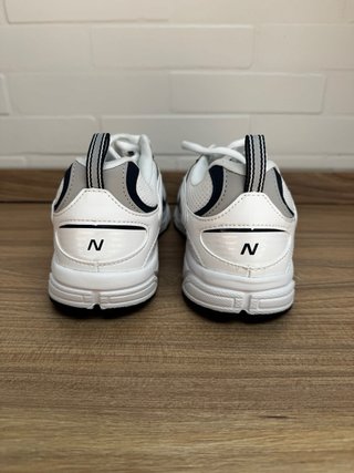 Zapatillas New Balance 408 Gris y Blanco