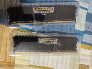 Memoria RAM Corsair Vengeance LPX DDR4 32GB (2x16G