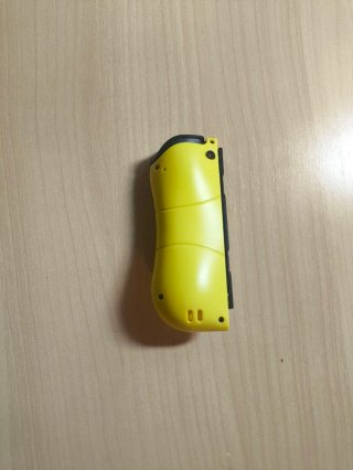 Joy-Con Derecho Nintendo Switch Amarillo
