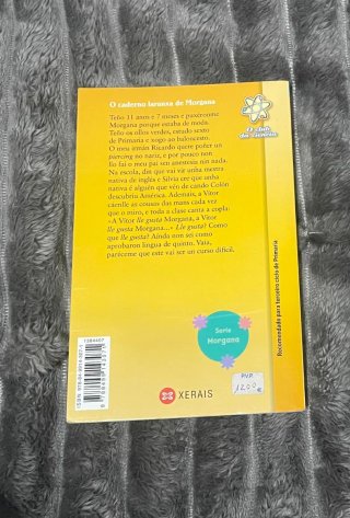 Un pack de literatura infantil/juvenil en gallego.