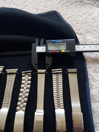 Pulseras de reloj nuevas