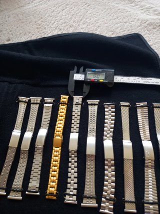 Pulseras de reloj nuevas