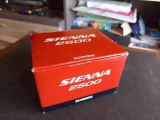 Carrete de pesca Shimano Sienna