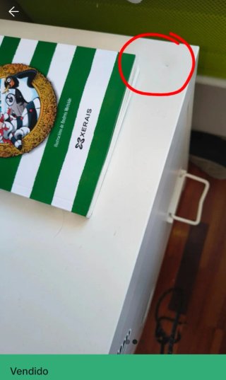 Mesita auxiliar Sklum blanca.Pequeño defecto en fo