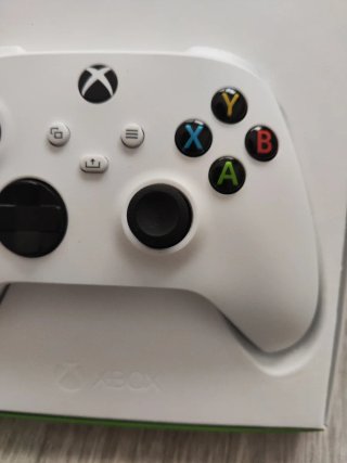 Mando Xbox Robot White