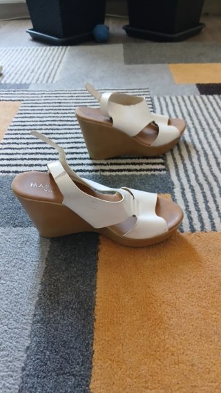 Sandalias cuña blancas Marypaz Talla 36