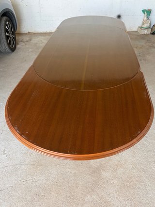 Mesa comedor madera caoba maciza.