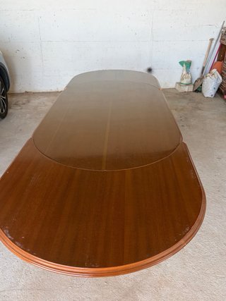Mesa comedor madera caoba maciza.