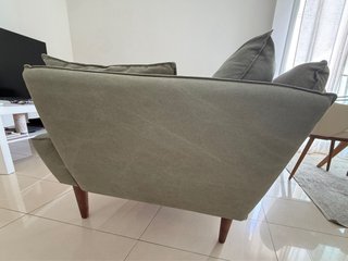 Sofá chaise longue verde