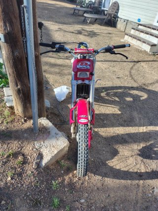 Beta Moto Trial Roja y Plata