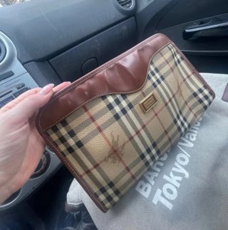 Neceser o cartera de mano Burberry