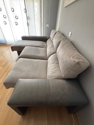 Sofá chaise longue tela y polipiel