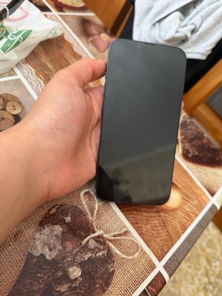 iPhone 14 mezzanotte