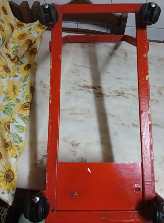 Carrinho para Máquina de Solda Elétrica -Ferro.