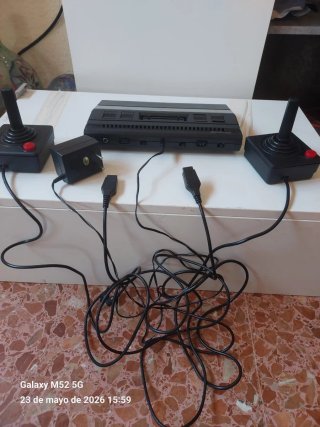 Consola Atari 2600 Negra + 2 Joysticks