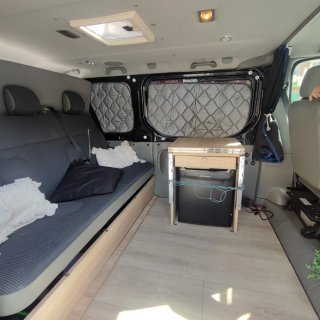 Furgoneta Opel Vivaro camper 2008