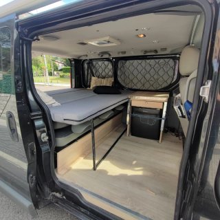 Furgoneta Opel Vivaro camper 2008
