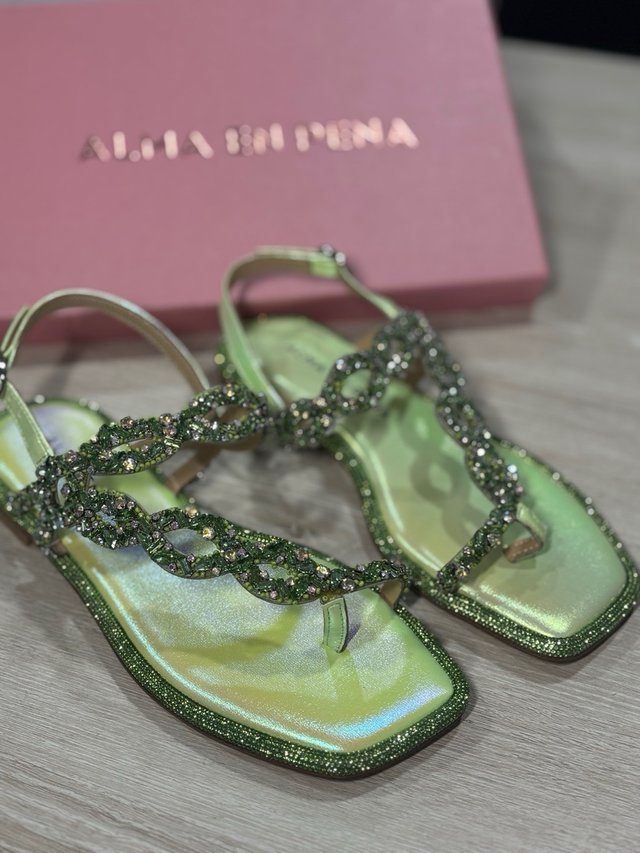 Sandalias Alma en Pena verdes y doradas