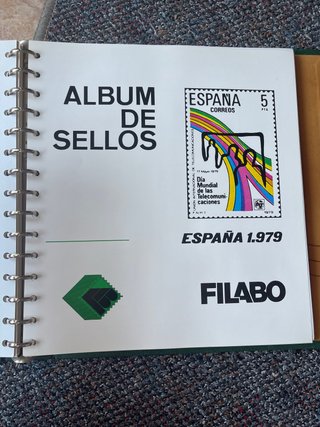 Álbum de sellos España del año 1975 al 1983