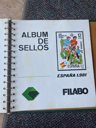 Álbum de sellos España del año 1975 al 1983