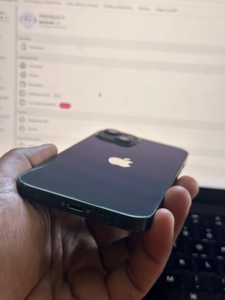 iPhone 13 128GB Verde Oscuro