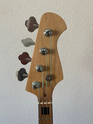 Bajo Harley Benton JB (Jazz Bass)