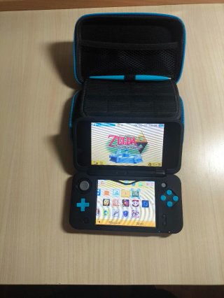 Nintendo 2DS XL Negra y Turquesa