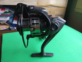 Carrete de pesca REGALO señuelos.