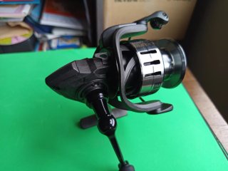 Carrete de pesca REGALO señuelos.