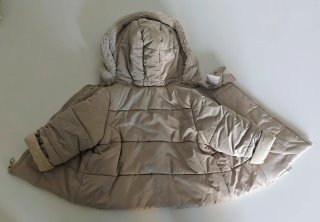 Abrigo beige 9 meses con capucha