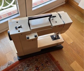 Máquina de coser Alfa World Súper 4015