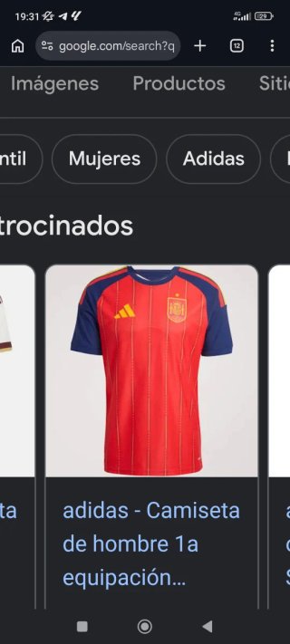 Muñeco Adidas Rojo