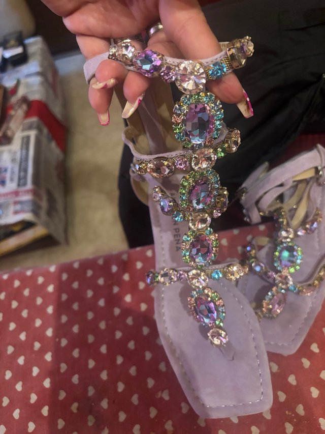 Sandalias ALMA EN PENA Moradas Joyas