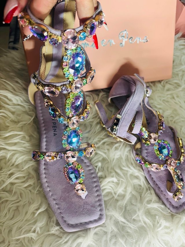 Sandalias ALMA EN PENA Moradas Joyas