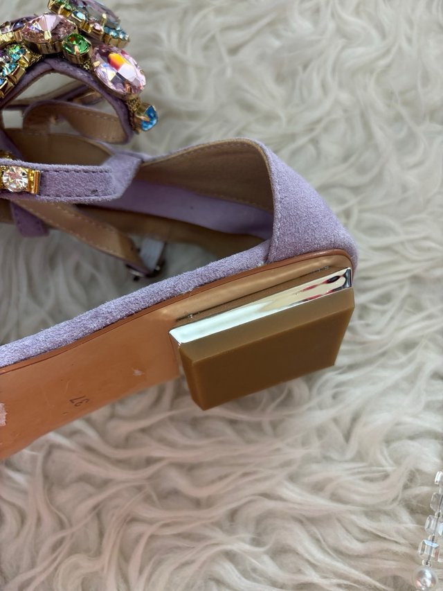 Sandalias ALMA EN PENA Moradas Joyas