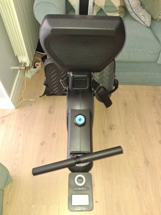 Máquina de remo magnética plegable negra