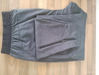 Pantalón chándal Nike gris