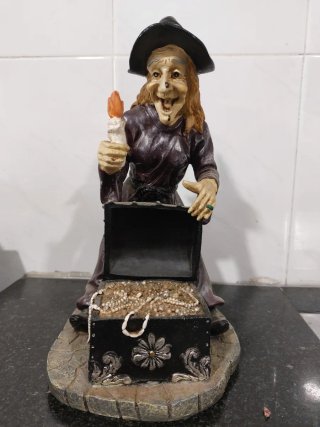 Figuras de brujas variadas