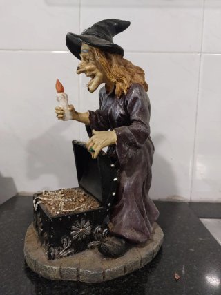 Figuras de brujas variadas