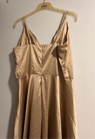 Vestido de fiesta dorado