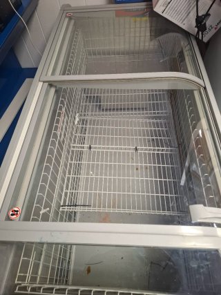 Congelador horizontal con tapa de cristal