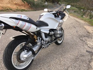 BMW R1100S - Moto deportiva