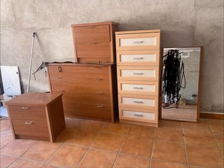 Lote de 3 armarios de madera y plástico