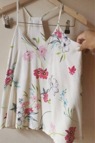 Top floral sin estrenar